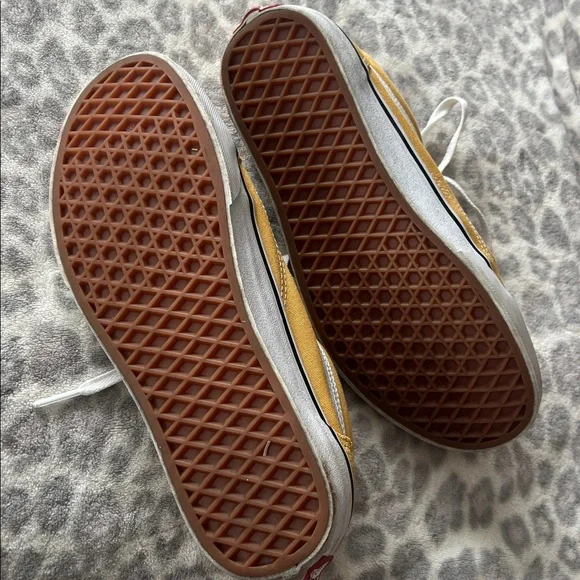 Vans - Picture 9 of 9